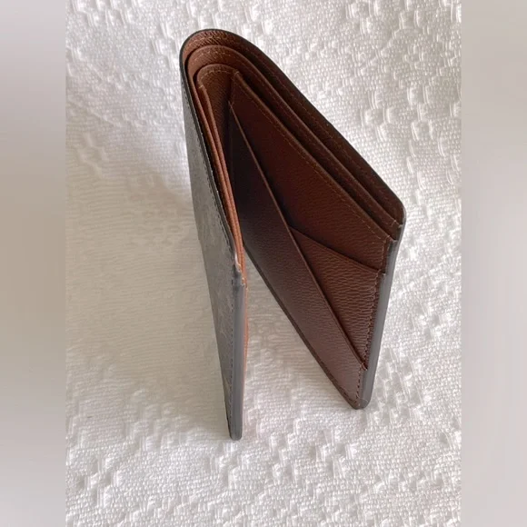 Louis Vuitton compact wallet Monogram for mens - Picture 9 of 16